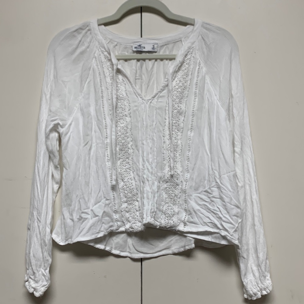 Hollister peasant top